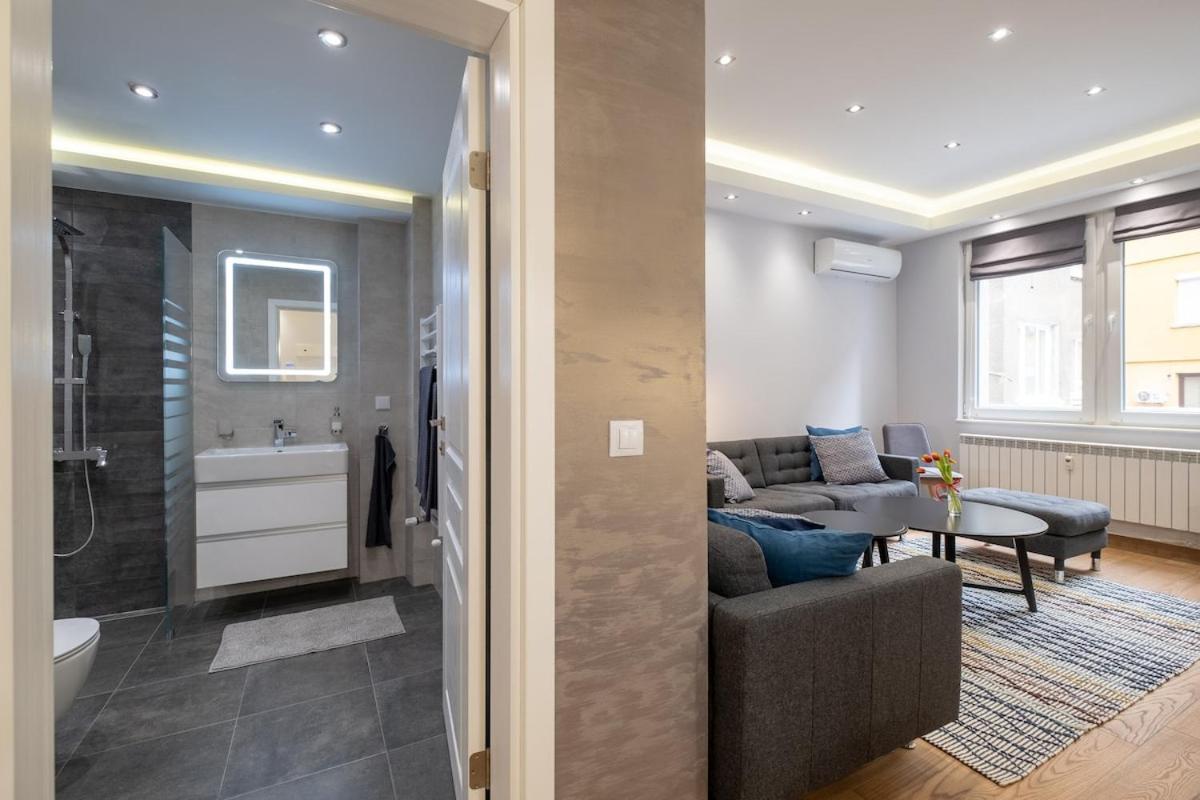 Apartment Dream 2bdr 2bthr At The Location Sofia
