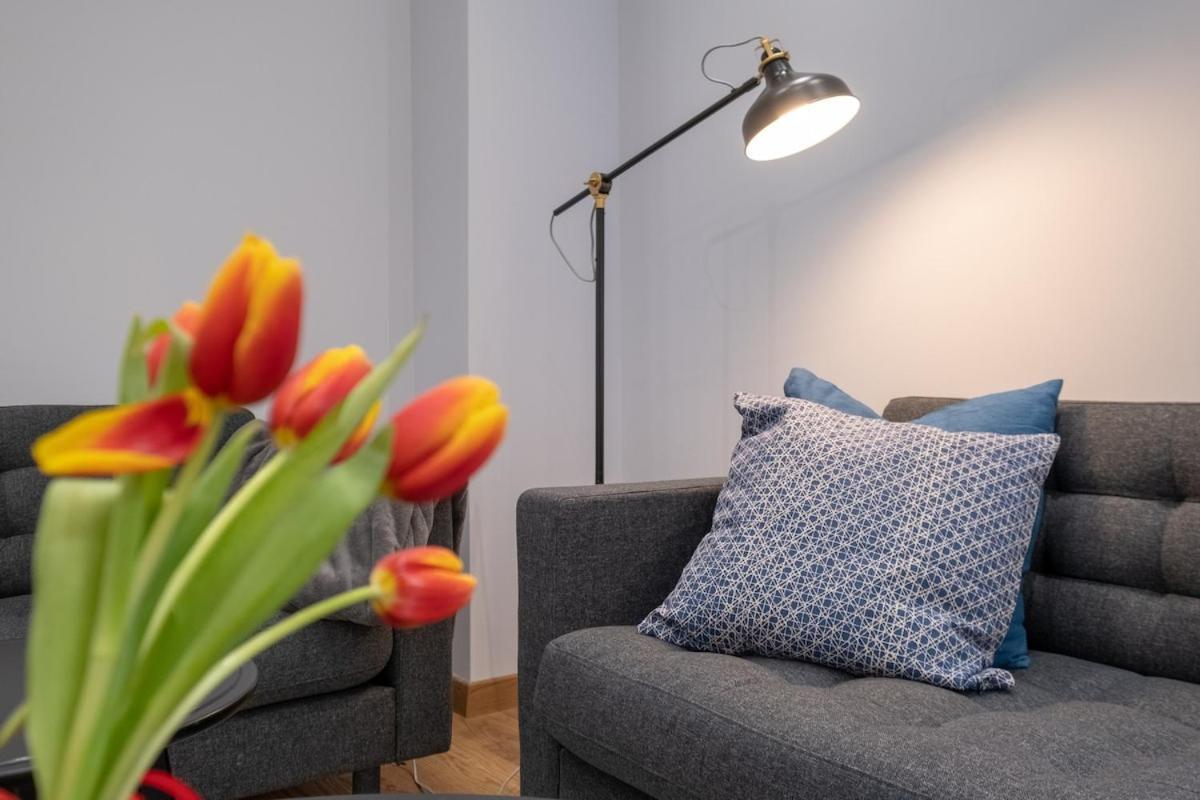 Apartment Dream 2bdr 2bthr At The Location *